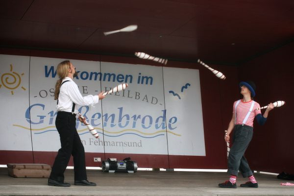 Nur Fliegen ist schöner. Da schwingen die Keulen.